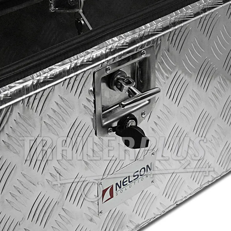 Autocarro Con Semiautocarro In Cabina Di Guida Compatto Con Rimorchio A Refrigerata Posizione Deposito Fila Un Altro 281722730 - Foto 10